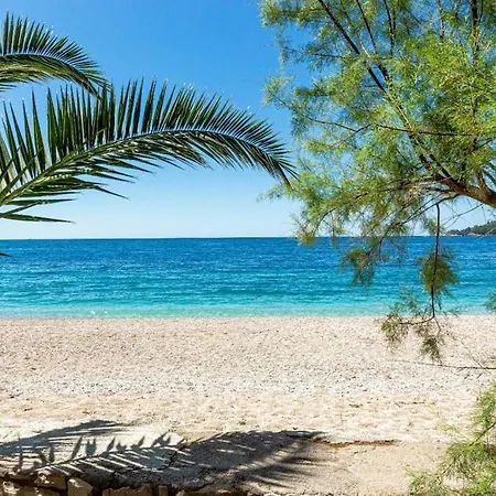 Apartment Potam'sea Bliss 1 - Front, Parking *