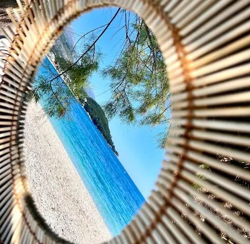 Potam'sea Bliss 1 - Front, Parking *