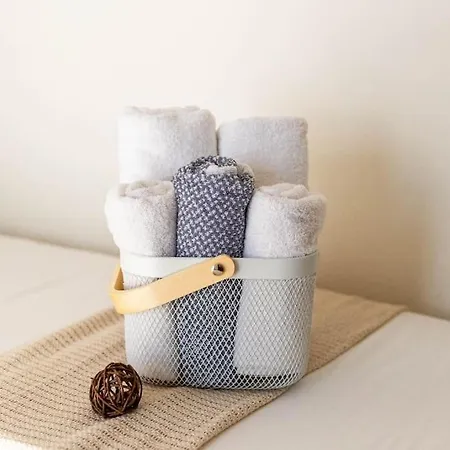 Potam'sea Bliss 1 - Front, Parking