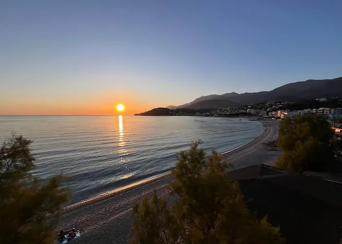 Potam'sea Bliss 1 - Front, Parking Himarë